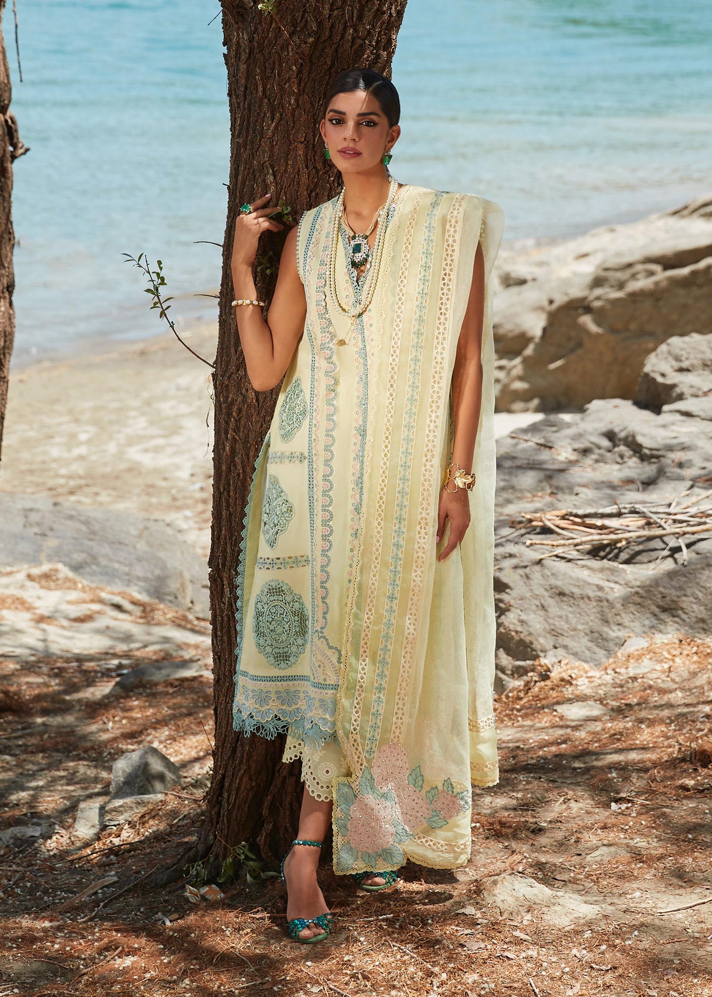 Crimson X Saira Shakira Luxury Lawn 2023 | D7 B