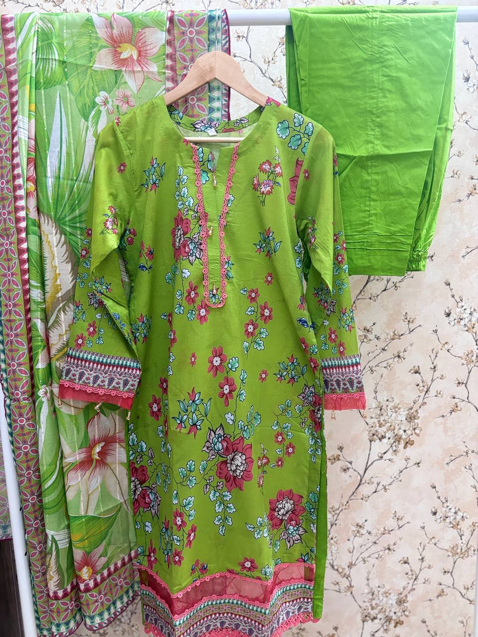 PAIROZ BY GULJEE PRINTED LAWN COLLECTION - PG05