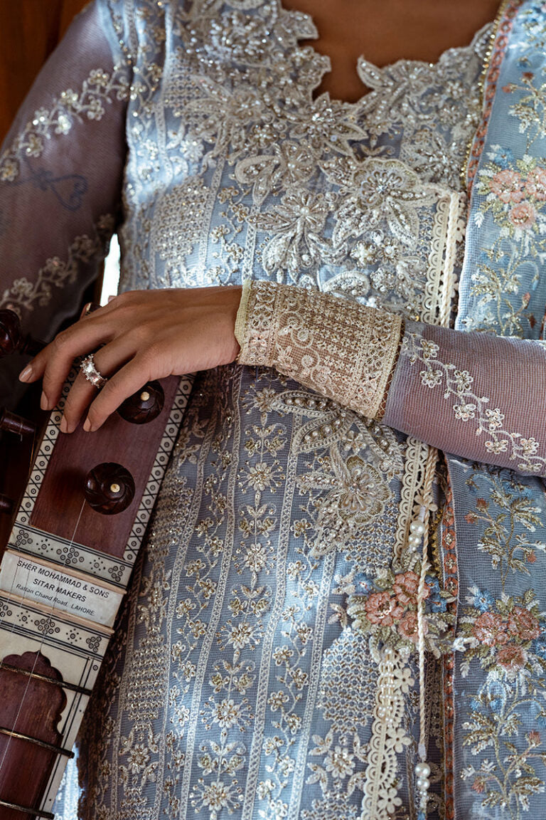 Qala Kamdaani Party Collection by Mushq | Zahra