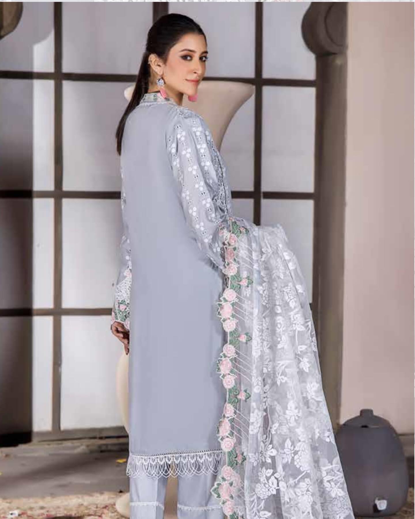 WINTER LINEN BY MUNIRA DESIGNER LATEST 2023 COLLECTION - WL01